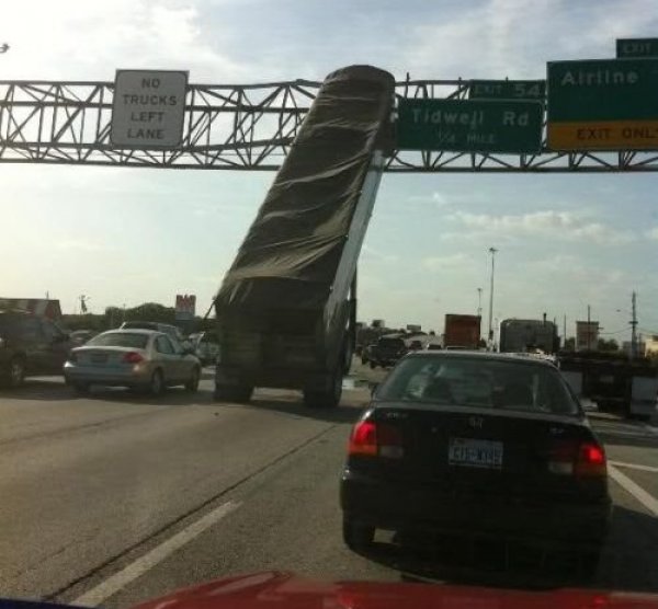 Необичайни пътни инциденти 