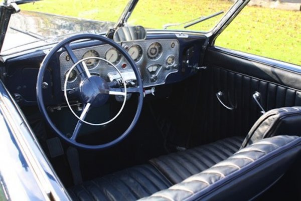 Cord 810 Phaeton на Джими Пейдж