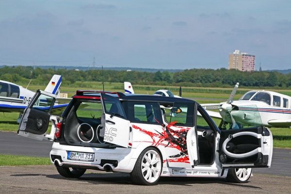 Mini Clubman JCW от Mac Audio и Wimmer RS ("Най-шумното, като музика, Mini")
