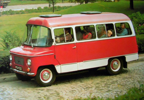 Дори и след спирането на производството на Warsawa през 1973, нейната платформа продължава да живее в популярните микробуси Nysa и Zuk. Тяхната история можете да прочетете в линка под статията. В тези полезни работни кончета технологиите от Warsawa продължават да съществуват чак до рухването на Източния блок през 1989 - а в някои случаи, дори и след това. 
