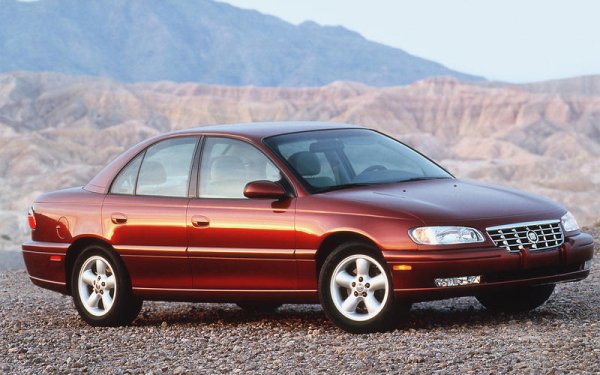 Естествено, това е Opel Omega, а в Щатите Catera постига едва 95 000 продажби за 5 години. Въпреки рекламната кампания за модела, в която участва Синди Кроуфорд. Проблемите са следните: Catera се лансира като луксозен модел, но се окачва, че не е достатъчно голям и е твърде скъп. Освен това е и твърде ненадежден технически.