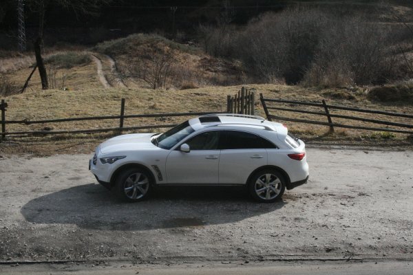 Infiniti FX30dS