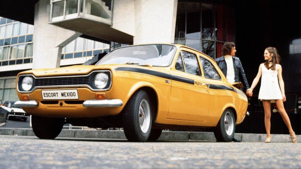 Пътната версия на рали автомобила Ford Escort се появи много преди Mitsubishi Lancer Evo и Subaru Impreza STI. Перфектно настроено шаси на разумна цена.