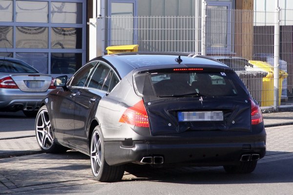 Mercedes-Benz CLS 63 AMG Shooting Brake - шпионски снимки