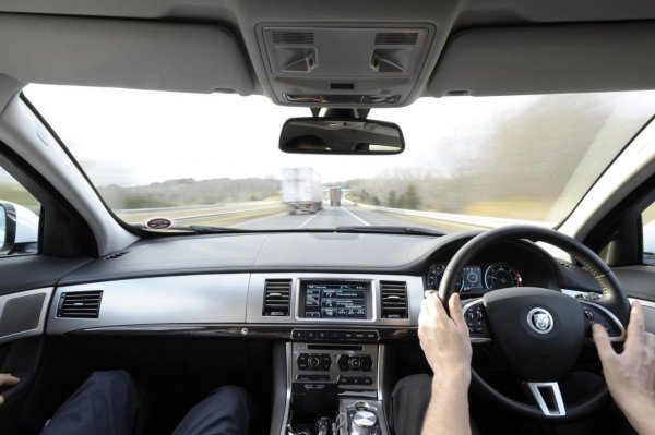 От Ню Йорк до Лос Анджелис с Jaguar XF 2.2 D. Среден разход на гориво 4.49 л./100 км!