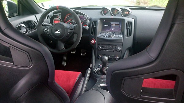 Nissan 370Z Nismo