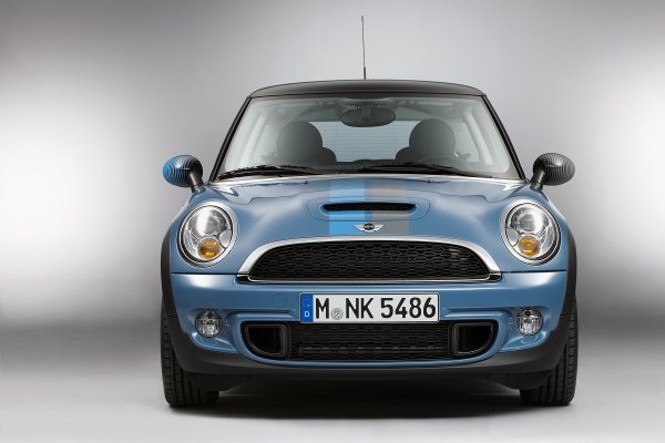 MINI Cooper S Bayswater - класическият разбойник