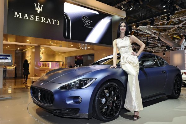 Maserati GranTurismo S - лимитирана серия от 12 автомобила, които са посветени на 150-годишнината от обединението на Италия. 