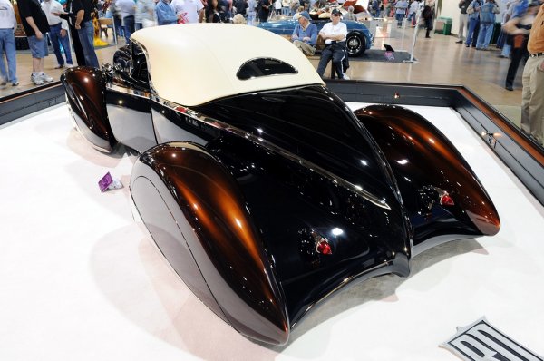 Кадри от тазгодишното американско автоизложение "Grand National Roadster Show"