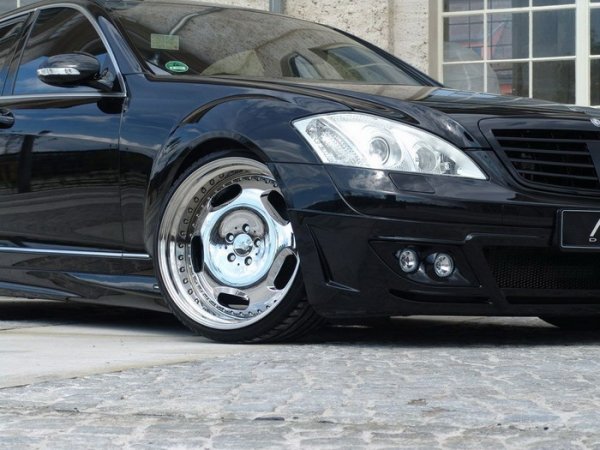 Bodykit за Mercedes-Benz S-Class W221 от MEC Design