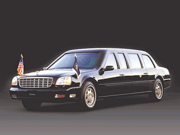 За встъпването в длъжност на Джордж Буш-младши през 2001 е създадена нова лимузина - Cadillac DeVille. На практика обаче тази кола няма нищо общо със серийния DeVille - платформата й е от пикап GMC Yukon. Теглото й надхвърля 6.5 тона заради бронята. Повече детайли не знаем - те са засекретени от службите. След края на "мандата" им президентските лимузини вече се унищожават на артилерийски стрелбища с eксплодиращи куршуми (за да се провери устойчивостта на бронята) и после с взривове. 