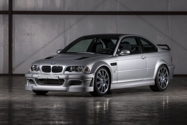 През 2001 година BMW произвежда общо шест бройки M3 GTR, пригодени за ползване на улицата. GTR версията се различава от стандартното M3 по широката стойка и по направените от въглеродни нишки предна и задна брони. Внушителният заден спойлер също е направен от лекия материал. Под капака се крие гръмогласен състезателен V8 със сух картер, който е скопен от близо 500 на 382 к.с. заради прекомерни вредни емисии. M3 GTR Road car набира голяма част от популярността си след присъствието в играта Need For Speed Most Wanted.
