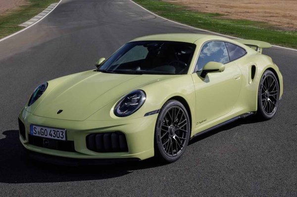И ако предишният модел е легенда, Porsche 911 е икона, която надхвърля автомобилния свят. Може би затова оглавява този списък. Продадени са 50 500 бройки, генерирайки нетна печалба за Porsche от не по-малко от 8,08 милиарда евро.
