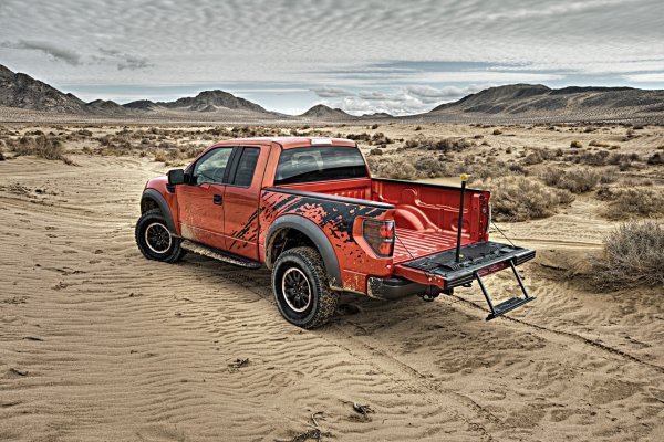 Ford F-150 SVT Raptor 2010
