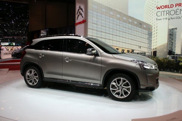 Женева 2012 / Citroen C4 Aircross