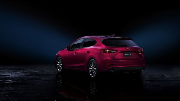 Обновената Mazda3 (Axela) за пазара на Япония