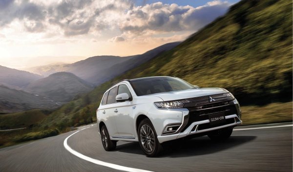 Години на производство: 2013-до днес.

Модели: Mitsubishi Outlander и Eclipse Cross
