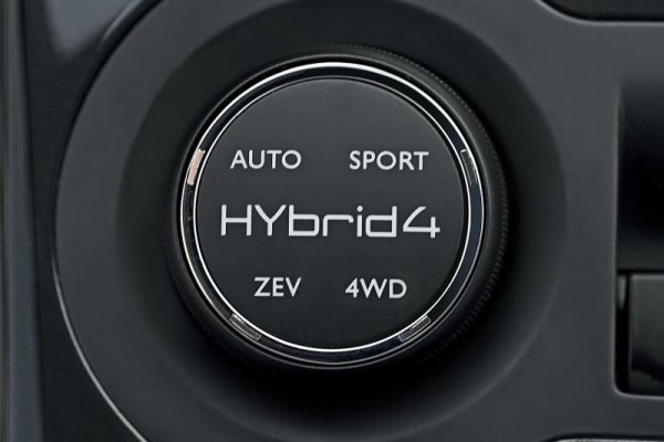 Peugeot 3008 HYbrid4