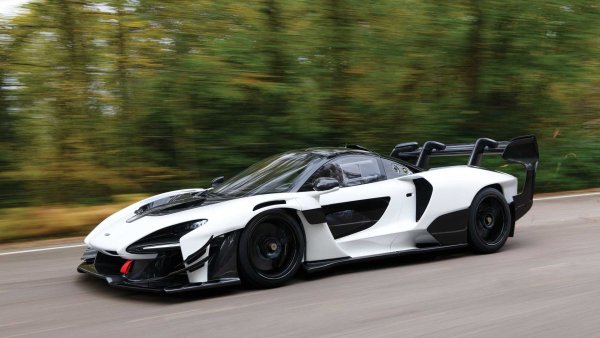 Стандартният McLaren Senna е шосеен модел от линията Ultimate, от която произлиза тази специфична версия, предназначена само за писта. Нейният двигател получава допълнителни 25 к.с., а теглото е намалено с 10 кг (1188), като аеродинамичното натоварване при 250 км/ч е с 25% по-голяво, т.е. от 800 до 1000 кг. 

Мощност: 825 к.с. (V8 4.0 biturbo) 

Максимална скорост: не се съобщва

Ускорение 0-100 км/ч: не се съобщава

Тираж: 75 бройки 

Цена: 1 560 000 евро (без ДДС) 