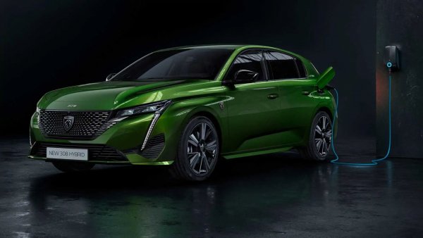 Peugeot e-208 (електромобил)
Peugeot e-2008 (електромобил)
Peugeot 308 (PHEV) на пазара тази година
Peugeot e-Traveler (електромобил)
Peugeot 3008 Hybrid (PHEV)
Peugeot 3008 Hybrid4 (PHEV)
Peugeot 508 Hybrid (PHEV)
Peugeot 508 SW Hybrid (PHEV)
Peugeot 508 PSE (PHEV) 
Peugeot 508 SW PSE (PHEV)
Peugeot e-Expert (електромобил)
Peugeot e-Boxer (електромобил) на пазара тази година
Peugeot e-Rifter (електромобил) на пазара тази година
Peugeot e-Partner (електромобил) на пазара тази година