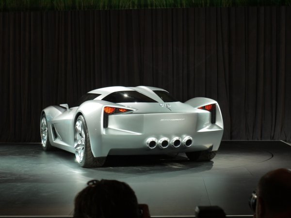 Кадри от представянето на концепцията Corvette Stingray в Чикаго