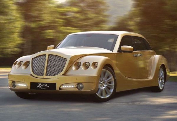 Колкото и странно да изглежда, този луксозен автомобил все още се произвежда, въпреки че огромните разходи по него така и не бяха опрадвани. Всъщност, той се оказа лошо копие на Jaguar S от 1999 година отпред, което е прикрепена към съществуваща вече задна част.