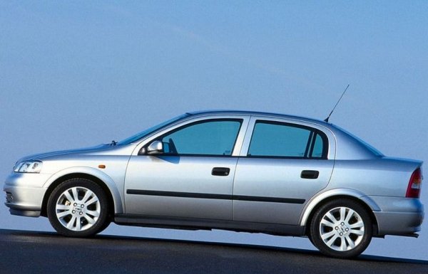 В не толкова далечното минало 1.6-литровият атмосферен мотор беше сърцето на европейската автомобилна индустрия, и най-достъпният избор за клиентите. Тук ще разгледаме още един образец - вече от Opel, или по-точно от Astra G, макар да е монтиран и в много други модели (Meriva, Vectra, Zafira). Самият 1.6 има цели три различни модификации, с технически означения X16XEL, Z16SE и Z16XEP. 
