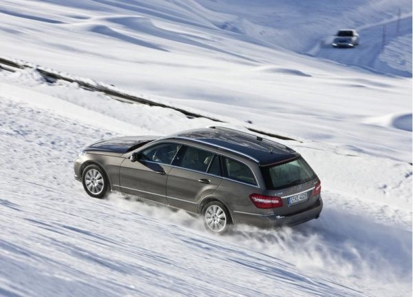 Mercedes-Benz E-Class 4Matic 2010