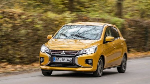 Mitsubishi се оттегля официално от повечето европейски пазари, но представителят за България обяви наскоро, че е постигнал договорка да продължи предлагането на моделите у нас. Най-достъпният Space Star е с 1.2 MIVEC двигател със 71 коня и ръчни скорости. Оборудван е с климатик, електрически огледала, предни електрически стъкла, автоматични чистачки, аудио със CD-плейър и USB. Няма резервна гума. 
