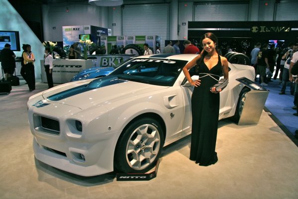 Tунинг Mомичета - SEMA 09