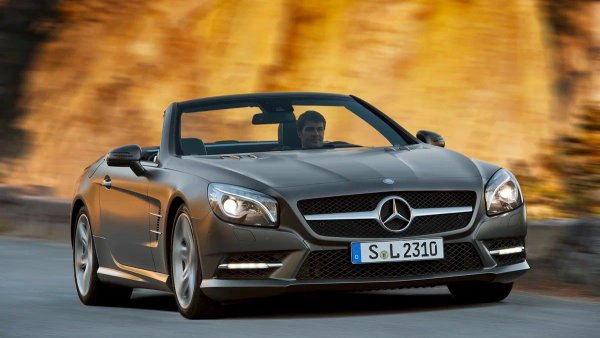 Години на производство: 2010-2020; монтира се на Mercedes-Benz S-класа, E-класа, CLS,  GL, ML, SL, CL, GLE, GLS; основни проблеми: система за смазване, ангренажна верига, впръскване на гориво

При разработването на битурбинения осемцилиндров M278, който да замени доказания M273, инженерите на Mercedes-Benz се стремяха да комбинират мощност и ефективност. Резултатът обаче се оказа съвсем друг - двигателят влезе в историята заради проблемите си, а не заради динамиката.
