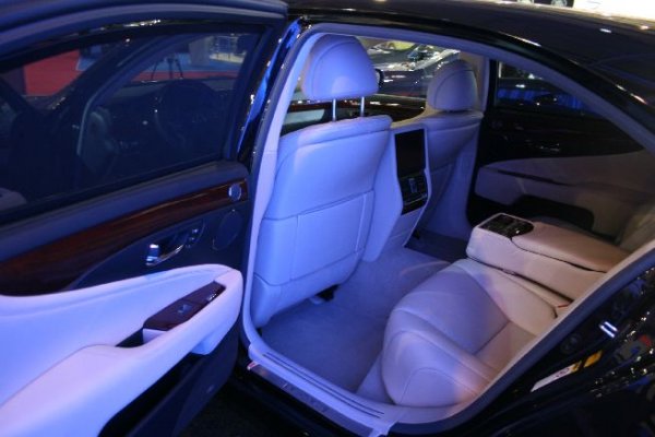 Автосалон София 2011