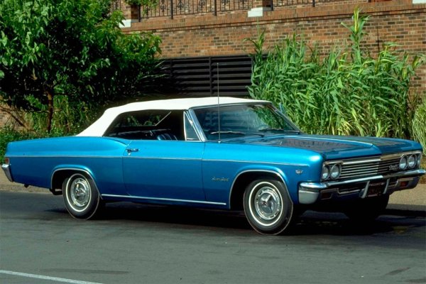 Десетият &bdquo;Бързи и яростни" ще даде на публиката нов злодей на име Данте, в изпълнение на Джейсън Момоа. Този герой е син на Ернан Рейес (Хоакин де Алмейда), който загина в петата част от поредицата. В новия филм Данте се изправя срещу Доминик Торето, като ще кара класически лилав Chevrolet Impala.

Топ-версията на купето със задно задвижване е оборудвана със 7,4-литров двигател с 365 к.с. За уличното състезание срещу Dodge Charger R/T от 1970 г. Данте явно използва модифицирана Impala с повече мощност.