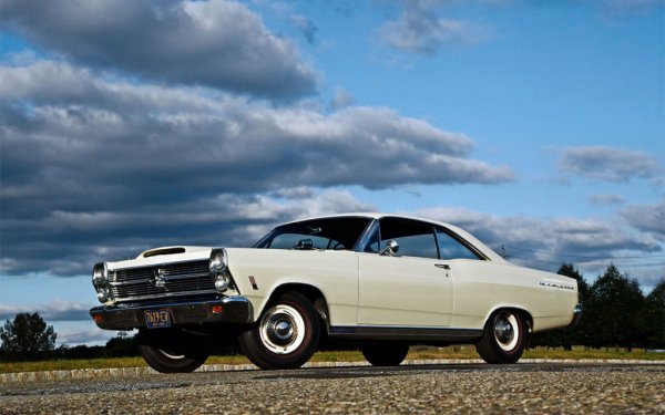 Очевидно Данте е истински фен на американските muscle-car. Само това може да обясни защо главният злодей избира яркочервен Ford Fairlane (пето поколение), за да отвлече сина на Доминик Торето. Това е много рядка версия на машината, наречена R-code. Такава кола е оборудвана с двигател с мощност 425 к.с. Ускорението от 0 до 100 км/ч отнема 5,2 сек, а максималната скорост е 206 км/ч.