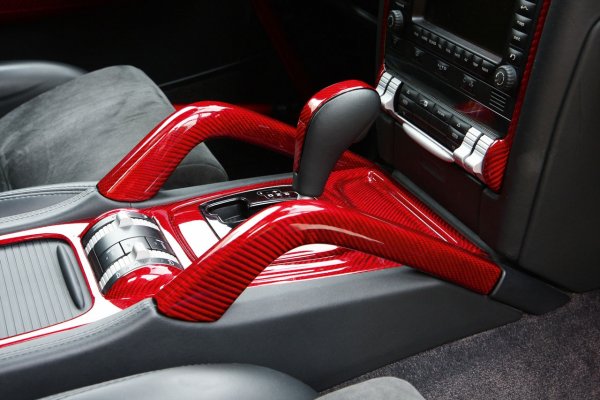 ENCO Exklusive Gladiator 700 GT Biturbo / Porsche Cayenne Turbo
