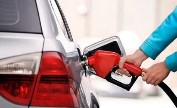 Когато започнете да изминавате по-малки разстояния със същото количество бензин, което сте зареждали и по-рано, трябва да сте наясно, че нещо не е наред. 

&bdquo;По-големият разход на гориво означава и повече вредни емисии. Двете накуп сочат и проблем с автомобила, който почти винаги е сериозен и не се заслужава да харчите пари за неговото отстраняване&ldquo;, категорични са и повече специалисти.