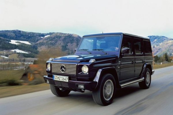 Mercedes освежава и осъвременява G-класата през 2005 година, а в края на годината Дитер Цетче обявява, че Magna Steyr ще продължи производството на G-класата в Грац, Австрия. През 2006 също има модернизиране и фейслифт на модела, показан на салона в Париж. По това време мощността на AMG версията G55 е увеличена от 476 на 500 конски сили.