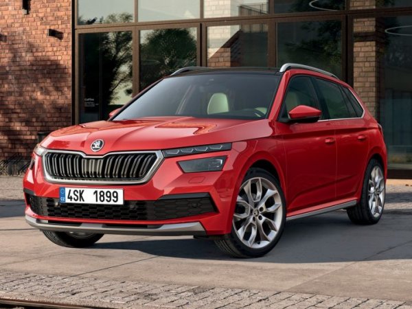 В Млада Болеслав, където е централата на Skoda, се отказаха от дизайнерската линия Monte Carlo и спортните акценти в гамата рязко намаляха ("напомпаните" версии RS не се броят). Компактният Kamiq обаче е изключение, тъй като се предлага в ниво на оборудване Sport.