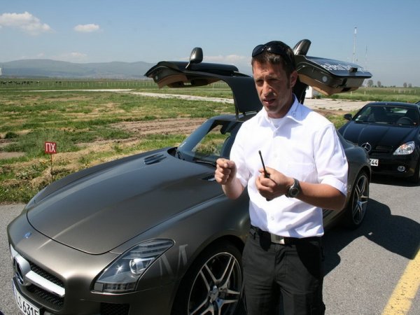 "ОЧАРОВАНИЕ БЕЗ КРАЙ" - ексклузивното роудшоу Mercedes-Benz Star Experience