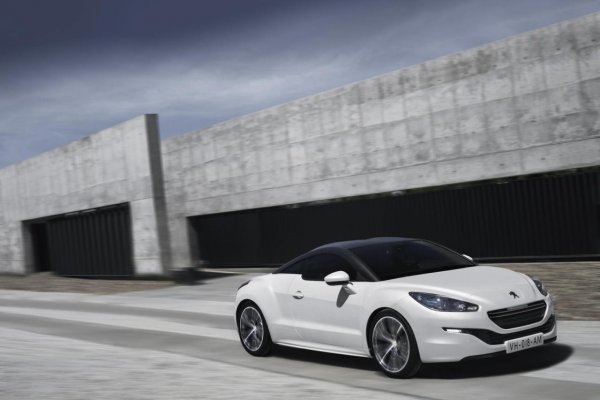 Peugeot RCZ 2013