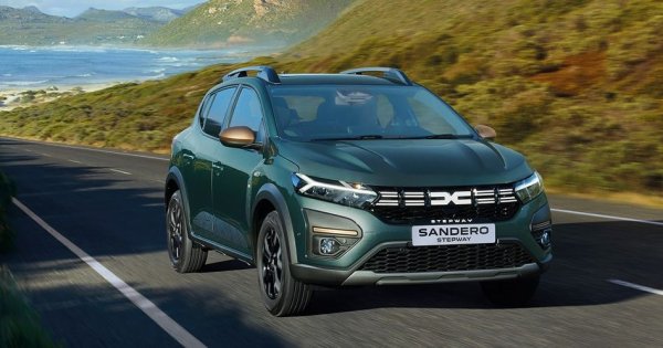 Доминацията на Tesla се оказа твърде мимолетна и не можа да надживее спирането на субсидиите за електромобили на няколко основни пазара. В същото време драстичното поскъпване на всички нови автомобили в Европа изкара на преден план най-евтината нова кола: Dacia Sandero.