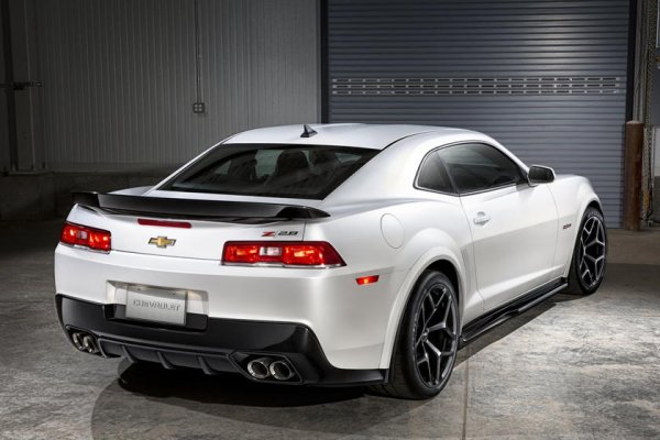 С течение на времето, разбира се, интересът към автомобила намаля и сега може да се намерят добре запазени бройки от модела на около 45 000 долара. Има и един, който се продава за 40 000 долара, като пробегът му изглежда напълно разумен за спортна кола за писта.