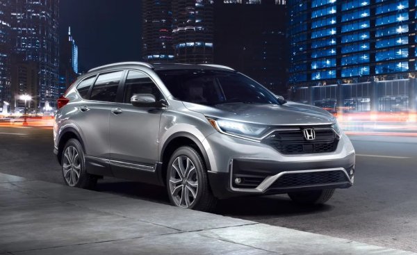 Според американските експерти, CR-V не е нито най-спортният, нито най-красивият кросоувър в списъка - но пък е един от най-всестранно развитите. Стандартната му версия е с бензинов агрегат със 190 коня и един от най-поносимите вариаторни автоматици на пазара. Хибридната версия изисква солидно доплащане, но пък дава повече коне и стандартно 4х4, което иначе е опция. 

Базова цена в САЩ: $27,625
Има ли 4х4: да, като опция
