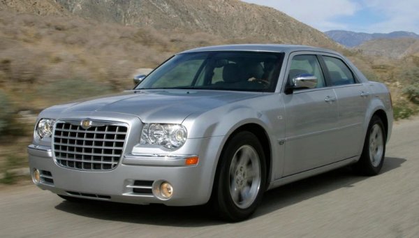 Съединителите за свободен ход често се увреждат и планетарните лагери се износват бързо. В допълнение, скоростната кутия редовно губи масло чрез спукан кабелен конектор. Повечето от тези проблеми престават да бъдат актуални едва след 2001, но този &bdquo;автоматик&ldquo; стана наистина надежден няколко години по-късно. 

По това време Mercedes-Benz беше решил проблема с дефектните радиатори, което позволи на антифриза да попадне в маслото, което значително намали експлоатационния живот на скоростната кутия. При навременна подмяна на смазочните материали, експлоатационният живот на по-късните версии на 5G-tronic е около 300 000 км. 