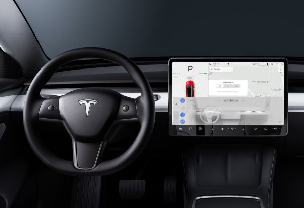 Плюсове: страхотно представяне на пътя, голям обхват, изненадващо практичен интериор.

Минуси: има какво да се желае от качеството на изработка, возията и управлението са далеч от тези на най-добрите конкуренти с конвенционални двигатели.