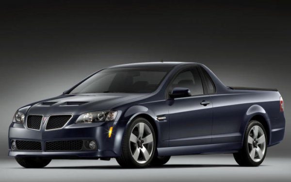 Планира се този пикап да бъде нещо като Chevrolet El Camino, но по-удобен и с подобрени характеристики. Двигателят е 6-литров V8 с мощност от 361 к.с. Ръководството на американската компания предвижда Pontiac G8 ST да се сглобява в австралийския завод на Holden, а продажбите се очаква да бъдат около 5000 единици годишно. През януари 2009 г., когато General Motors беше близо до пълен крах обаче, проектът е отменен. Освен това през април същата година GM обяви, че скоро планира да ликвидира прочутата марка Pontiac, което става факт през 2010 г.