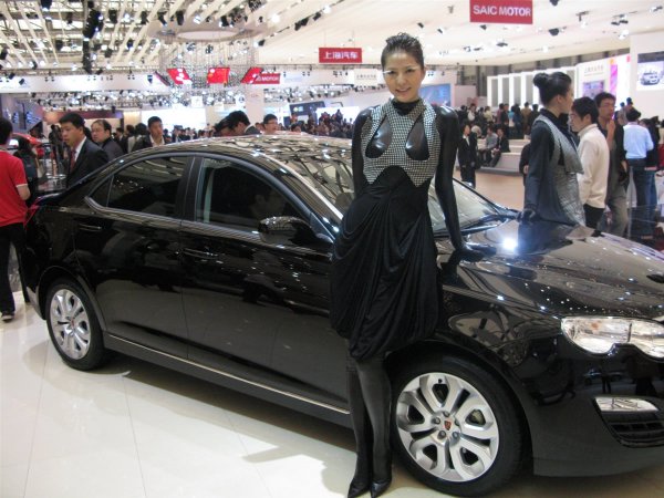 Момичетата на автосалон Шанхай 2009