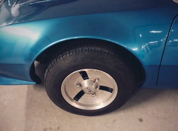 Наследникът на оригиналния A110 се задържа на пазара почти десетилетие и половина (от 1971 до 1984 г.), като на няколко пъти дизайнът му беше обновяван, а това включваше и нови &bdquo;обувки&ldquo;. Най-известните джанти на този модел се поставят на фейслифта от 1976 г. с новата версия на V6 двигателя. 