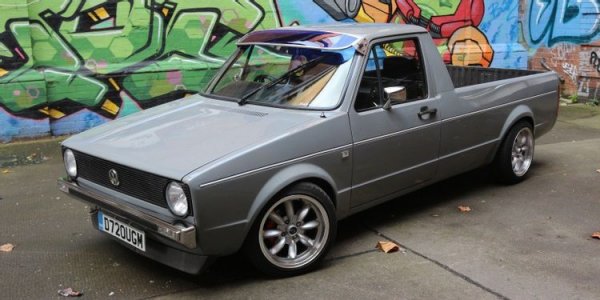 Едва ли точно Европа е континентът, който е най-известен с пикапите, но и там са създадени няколко истински хита. Сред тях е Caddy, който е чудесен пример за съчетание между олд-скуул външен вид и практичност. Това е компактен товарен модел, който е идеален както за работа, така и за пътуване.

Любителите на стари класики също обичат камиона, като сред тях има и такива, които поставят V8 под капака. Така те създават истинско чудовище, способно само за секунди да унищожи комплект нови гуми.