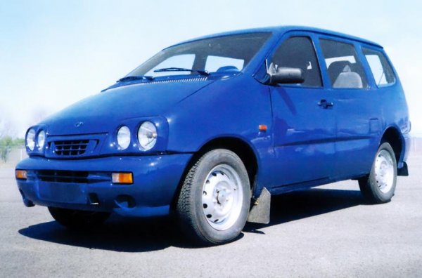 Този автомобил е със 7 места и задвижване на четирите колела, като става първият руски миниван. За 8 години от него са сглобени над 8000 бройки, като производството приключва през 2005 г. заради ниското търсене. А то се дължи най-вече на морално остарелия дизайн. Миниванът е изграден на основата на 5-вратата „Нива“ ВАЗ-2131 и е оборудван с 1,7- и 1,8-литрови двигатели.

След фейслифта през 2002 г. моделът започва да изглежда малко по-добре, като това се дължи най-вече на новите фарове, но и това не му помага да подобри продажбите си.